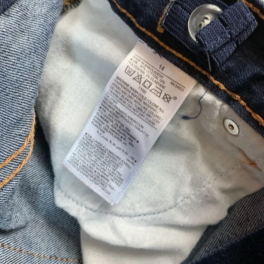 Old Navy dark‎ wash skinny jeans, size 14